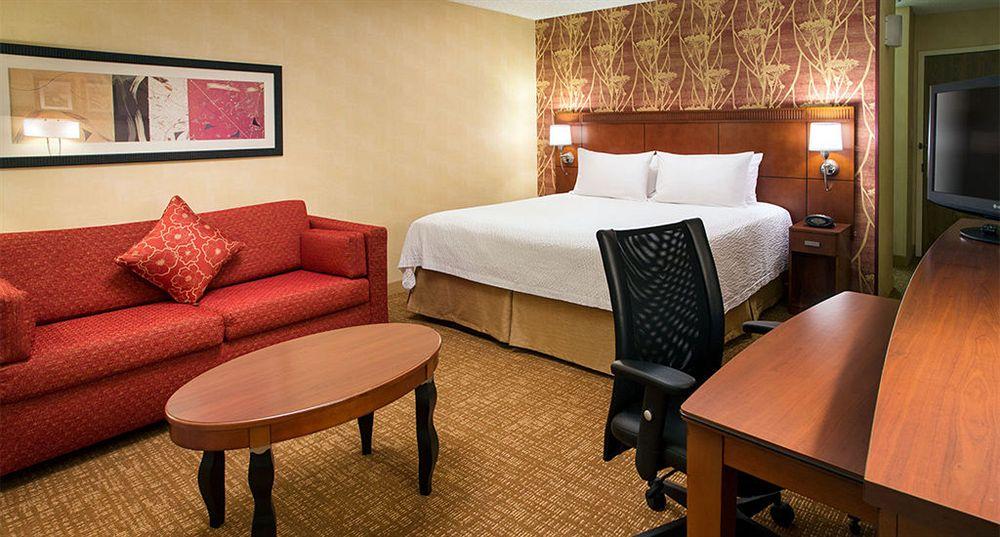 Courtyard By Marriott Asheville Airport Fletcher Eksteriør billede