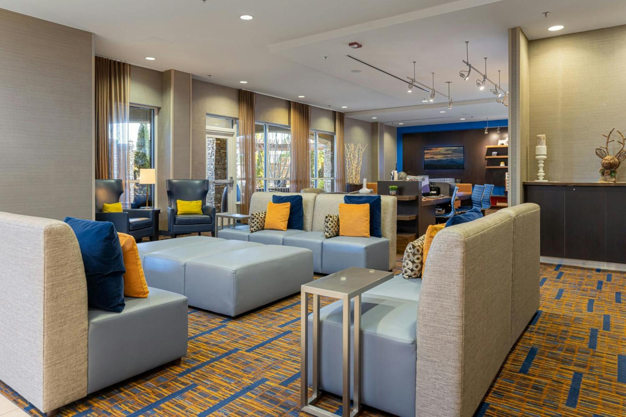 Courtyard By Marriott Asheville Airport Fletcher Eksteriør billede