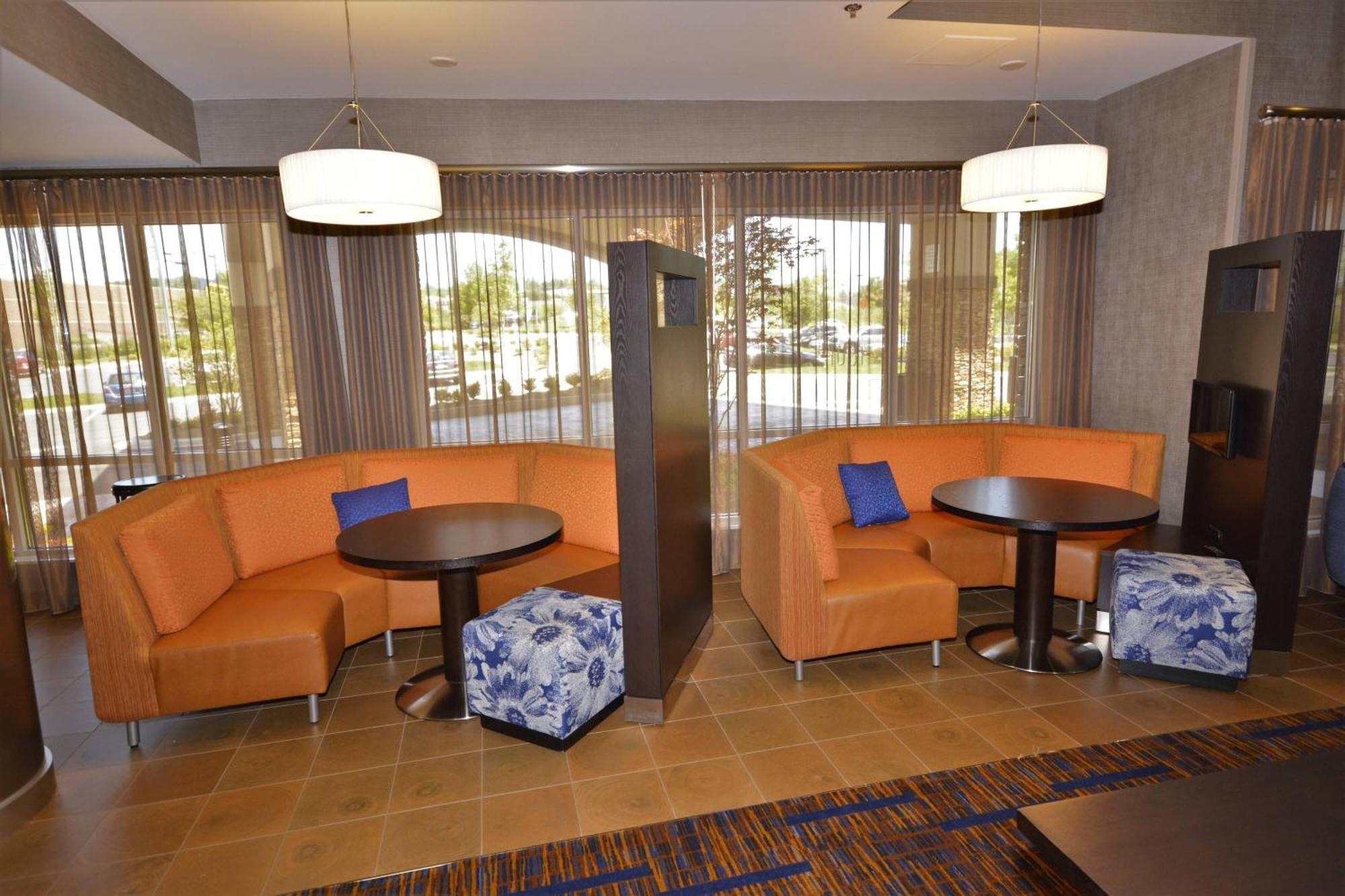 Courtyard By Marriott Asheville Airport Fletcher Eksteriør billede