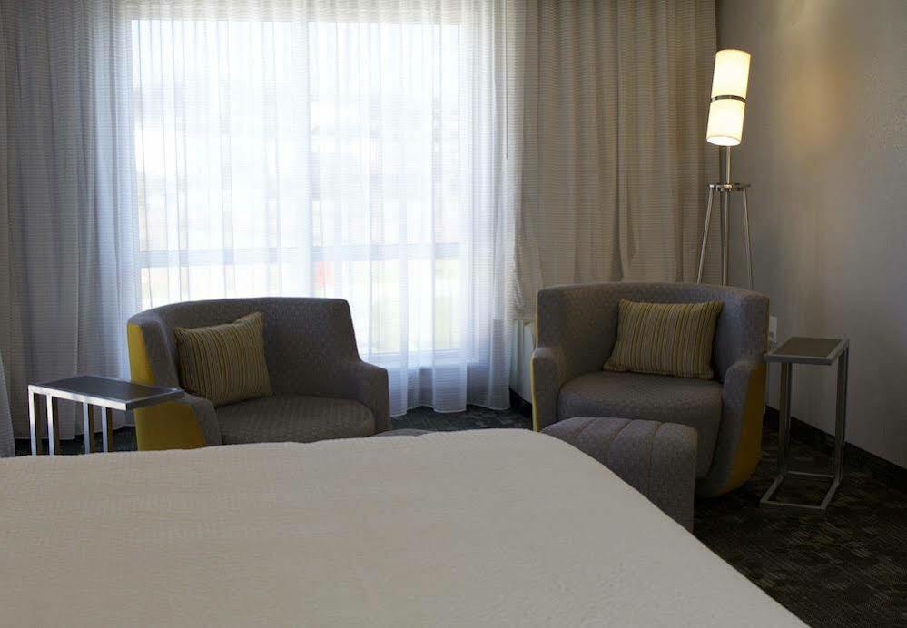 Courtyard By Marriott Asheville Airport Fletcher Eksteriør billede